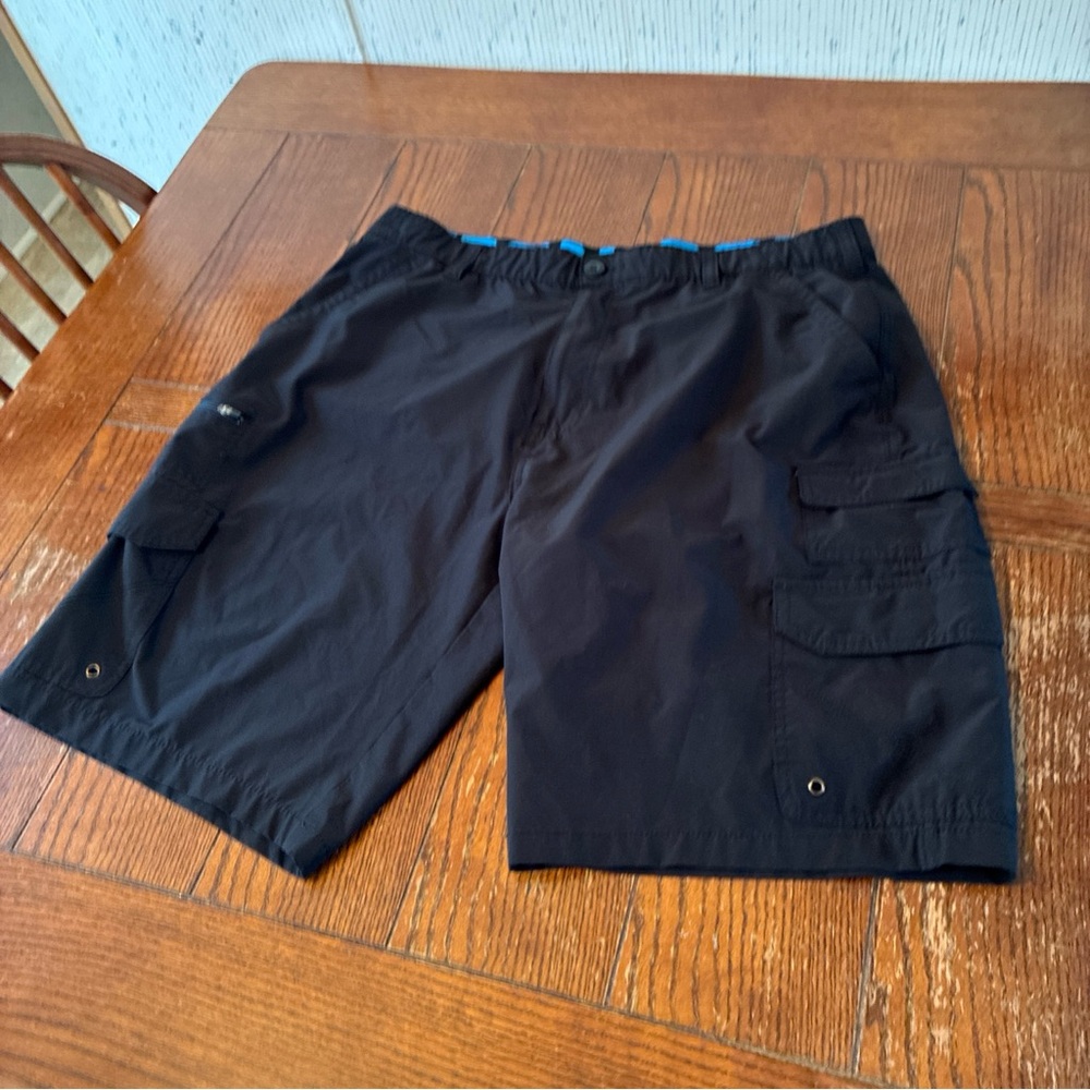 Iron Co. Cargo Shorts Men's 38 Stretch Hybrid  Black Comfort Waistband 8 Pockets